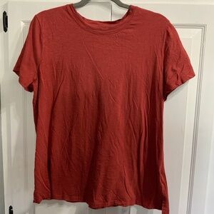 Women’s Size Large Maurices 24/7 Short Sleeve Tee